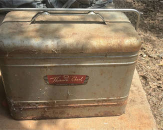 Lot 232: Metal lunch box with carrying handle