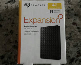 Lot 72: Seagate Expansion Portable Drive