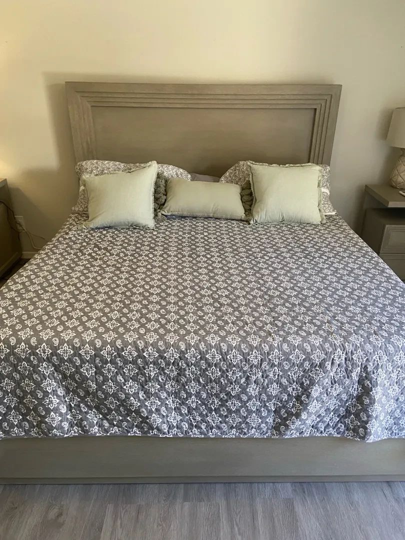 King Size Sleep IQ Mattress and Riverside Bed Frame