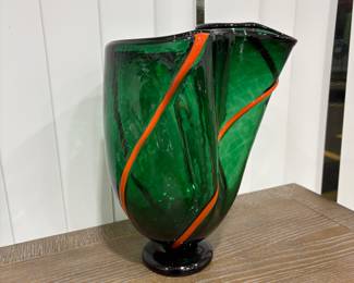 Art vase 