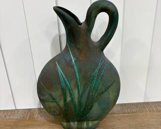 Art pitcher