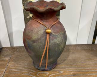Art vase