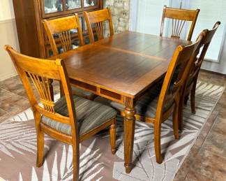 Dining Table with Leaf and 6 Chairs by Universal Furniture 