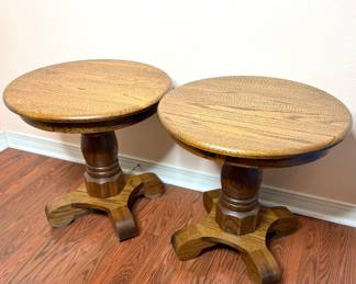Set of 2 Round Side Tables 