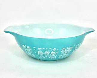 Amish Butterprint PYREX Cinderella Bowl - 4 Qt. 