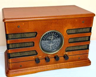 Crosley Limited Edition “The Metro” CR19 AM/FM CD Player 
