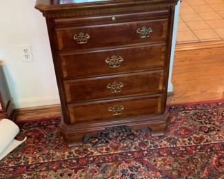 Traditional Wooden 4-Drawer Jewelry Armoire 28 x 16 x 33