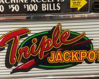 IGT Triple Jackpot Quarter Slot Machine with Bill Validator 