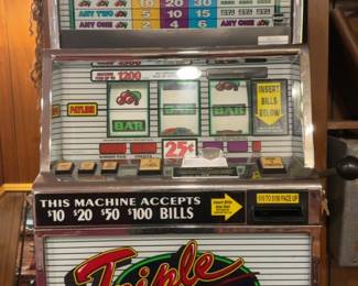 IGT Triple Jackpot Quarter Slot Machine with Bill Validator 