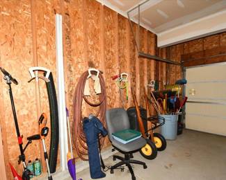 1045Garage