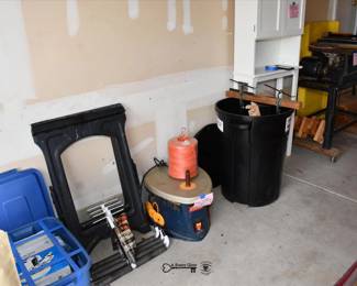 1096Garage