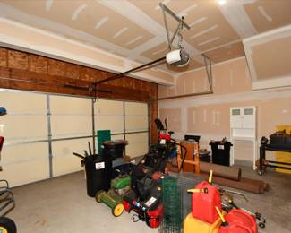 1046Garage