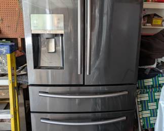 Samsung refrigerator, good condition 
