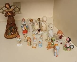 Hallmark Nativity Collection, Sanyo Music Box, Ernesto Precious Moments