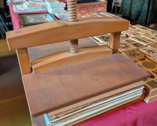 Antique Flower Press