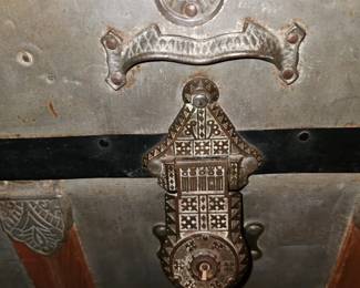 antique steamer trunk