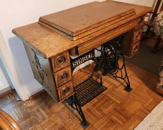 professionally restored Singer sewing machine table and machine