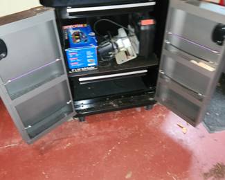 Craftsman metal garage cabinets, with keys