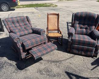 2 rocker recliners and a ladies rocker. (PS - the recliners WORK GREAT!!! I personally took both for a test drive!)
