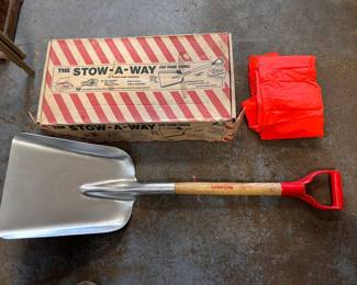 Stow-A-Way shovel with original box