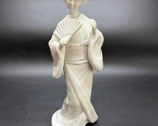 Vintage Porcelain Geisha