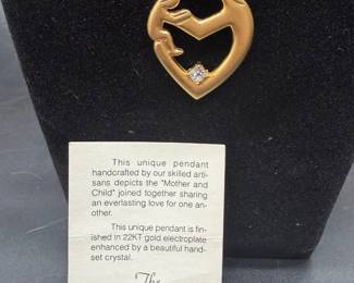 22k Gold Plated Everlasting Love Pendant
