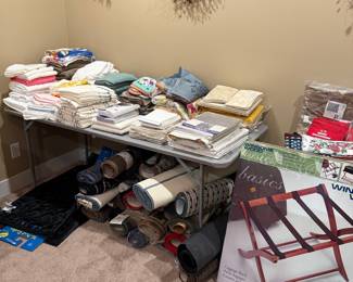 Winsome Wood Basics Luggage Rack