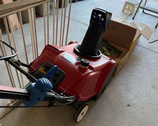 Toro Power Clear 518 ZE Snow Blower