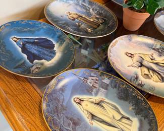 The Bradford Exchange Visions of Our Lady Collector Plates