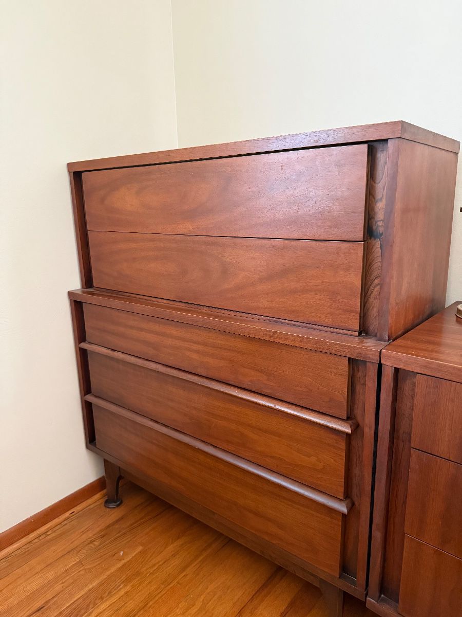 Awesome mid century minimalist chest of drawers 