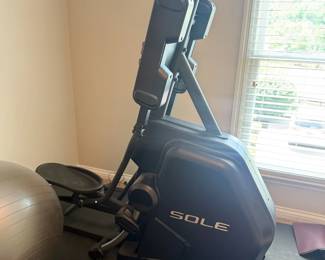 Sole Elliptical Machine Black Home Gym Cardio Exercise Fitness Equipment Trainer