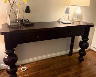 Dark Wood Console Sofa Table Turned Legs Lamp Yellow Flowers Entry Furniture