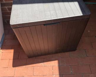 Brown Outdoor Deck Storage Box Patio Cushion Bin Resin Slatted Lid Container