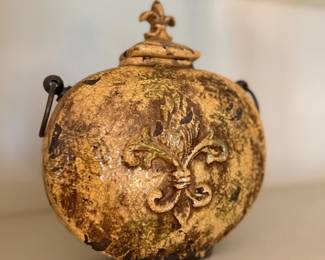 Ornate Covered Jar Pot Mottled Gold Brown Finish Finial Lid Decorative Pottery