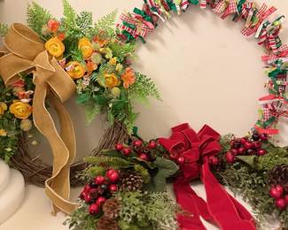 Decorative Wreaths Lot Holiday Christmas Floral Red Bow Greenery Door Decor Seasonal