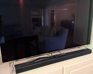 Flat Screen TV Wall Mounted Soundbar Electronics Home Entertainment