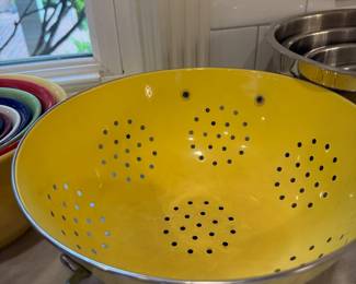 Yellow Enamel Colander Strainer Kitchen Pasta Drainer Cooking Vintage Style