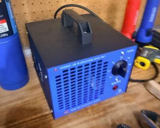 Blue Battery Charger Power Supply Unit Workshop Garage Electrical Equipment Tool