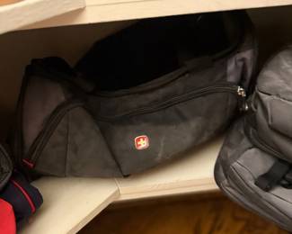 Swiss Army Victorinox Bag Black Duffel Bags Travel Luggage Gear Storage Shelf