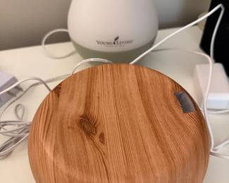 Young Living Essential Oil Diffuser Wood Grain Round Aromatherapy Wellness Home