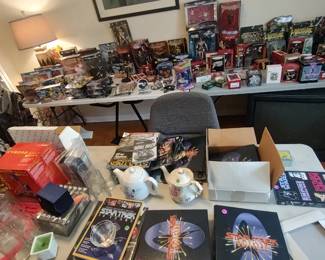 Star Trek Star Wars comic book figurines