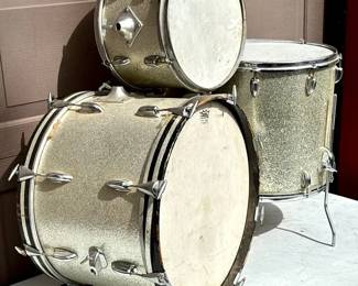 Sparkling Silver Drum Set