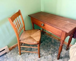 Drop Leaf Wooden Table/Desk & Chair