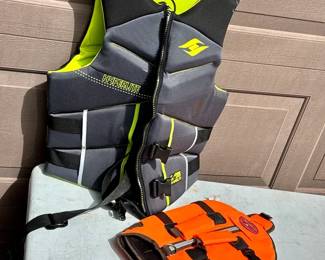 Dog Life Jacket By Outback Jack & HyperLite Adult XL Life Jacket