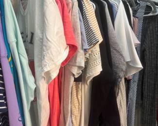 Women’s clothing mostly size medium 