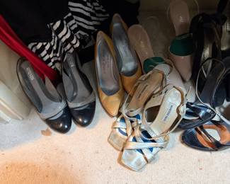 Assorted Women's Fashion Footwear