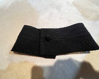 Black Knit Contoured Waist Belt with Bead Closure