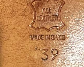 $300 Leather Shoes Made in Spain Size 39