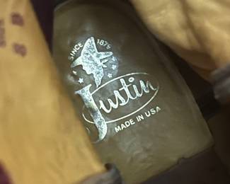 $225, Justin USA Burgundy Lizard Embossed Western Cowboy Boots Leather Mid Calf Rodeo Boots Made In USA