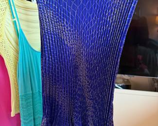Blue Pleated Snakeskin Pattern Accordion Top
